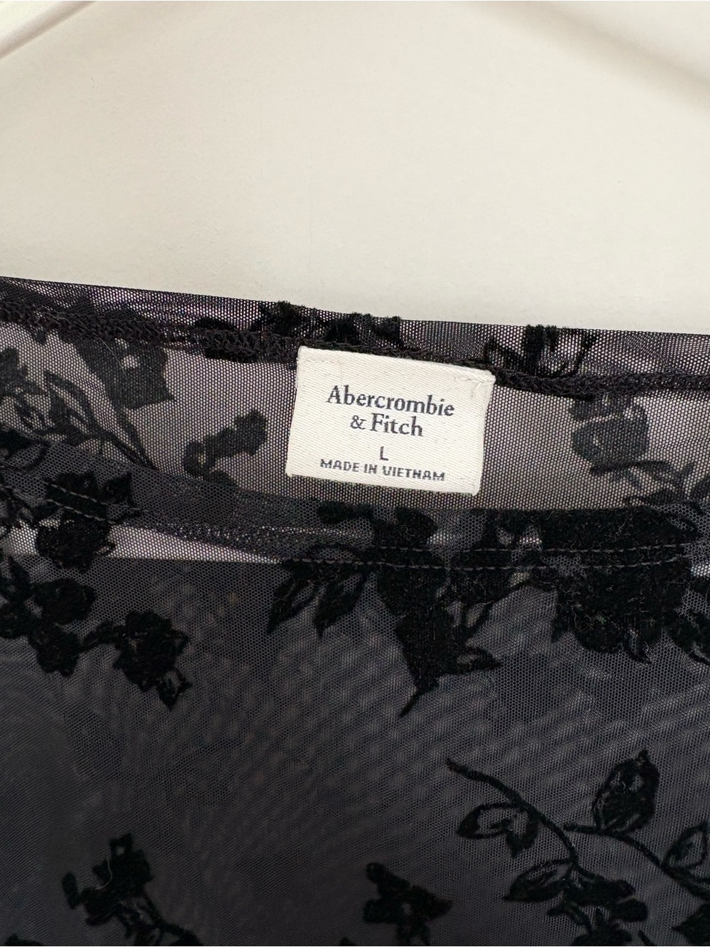 Abercrombie - Black Floral Mesh Long-Sleeve Top - Picture 3 of 5